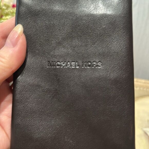 Michael Kors Leather Eyeglass Sunglass Pouch Case Embossed Logo Dark Brown - Picture 2 of 8